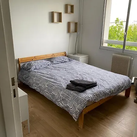 Apartment Paris Grand Et Belle Banlieue *